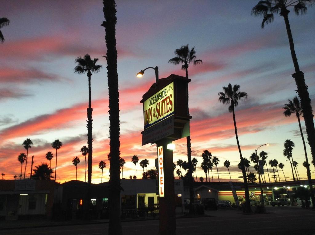 Oceanside Inn & Suites Exterior photo